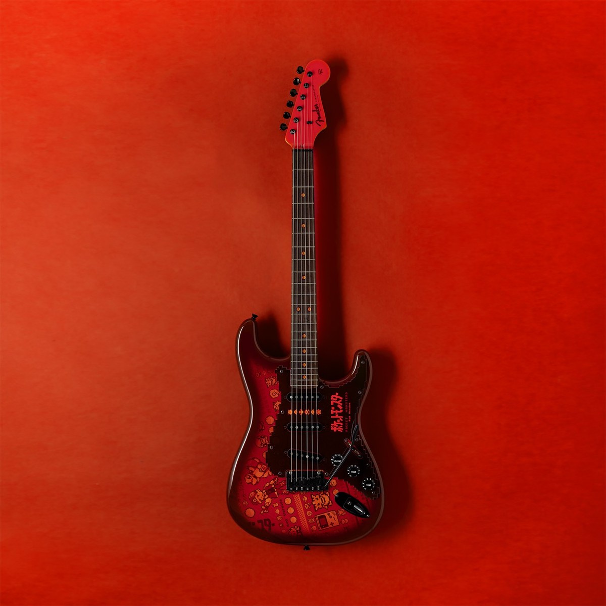 Đàn guitar điện Fender Made in Japan Pokémon Red Version Stratocaster mặt trước