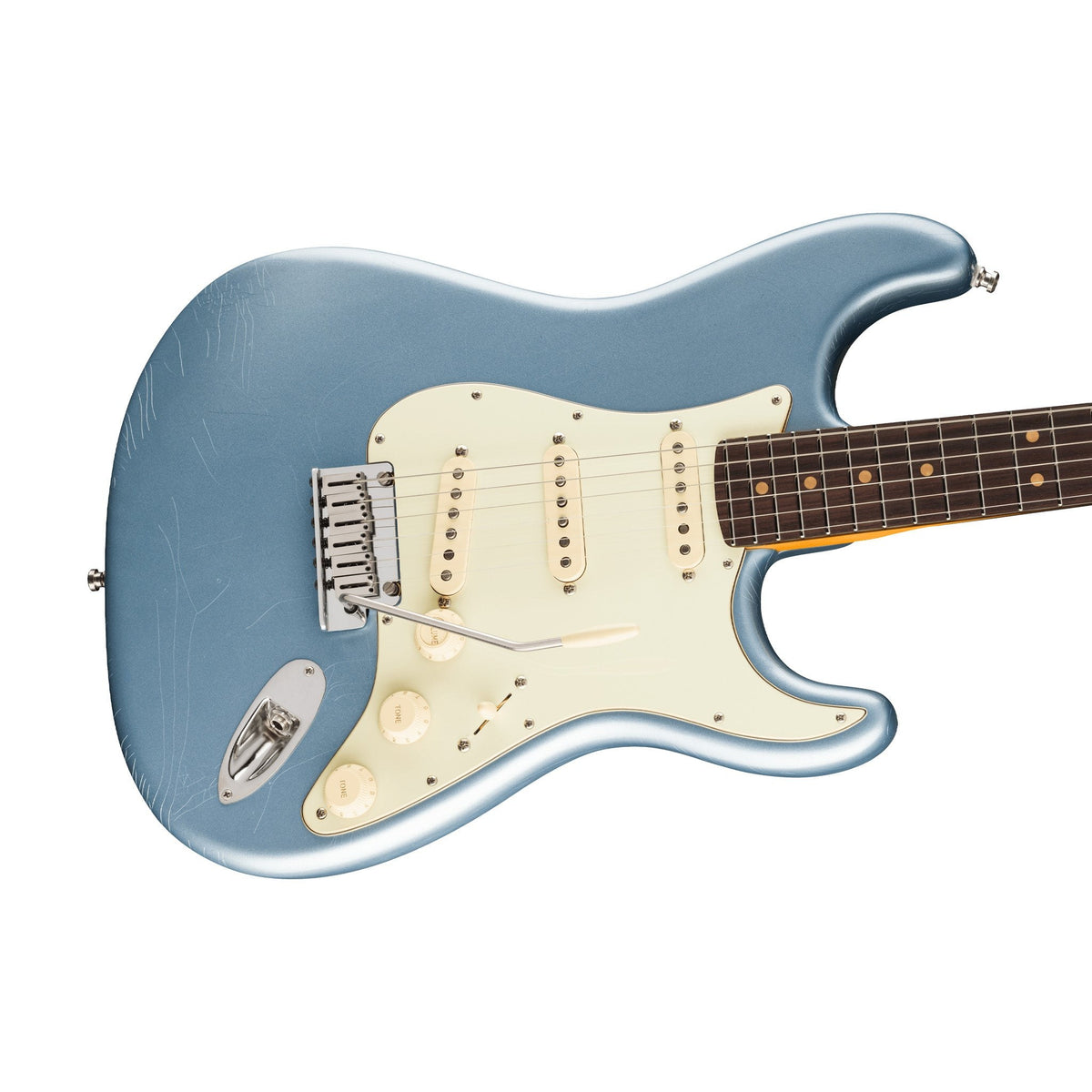 Đàn Guitar Điện Fender American Ultra Luxe Vintage '60s Stratocaster màu Ice Blue Metallic – góc nghiêng