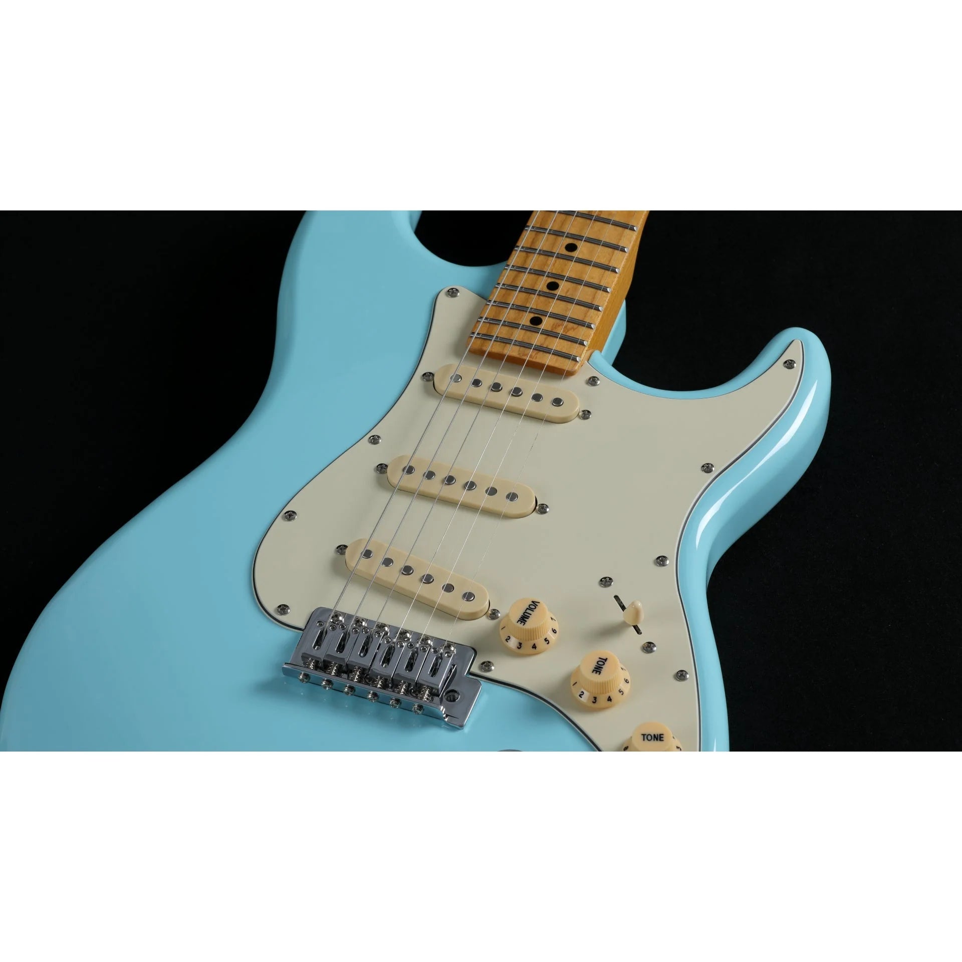 Đàn Guitar Điện Keipro Classic Series ST SSS Maple Fingerboard Blue