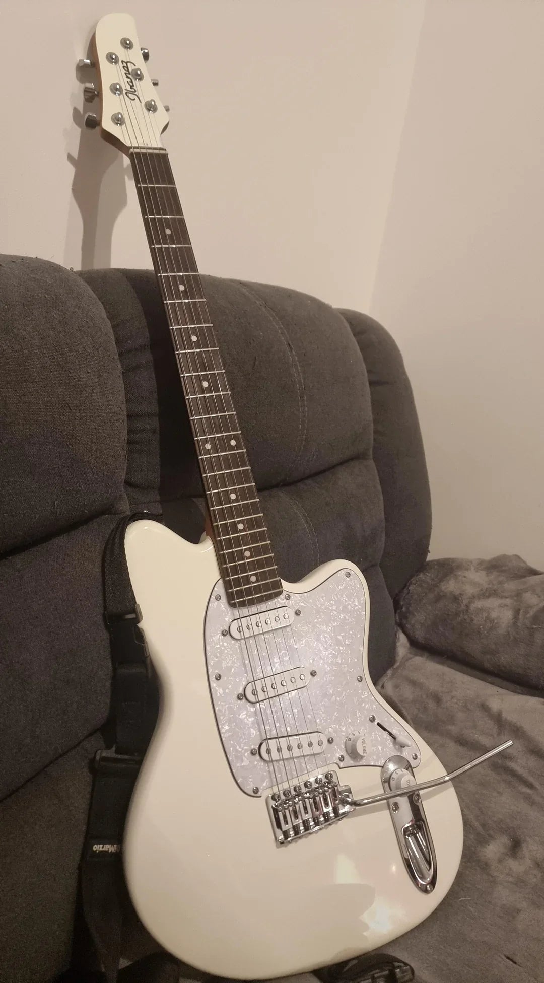 Đàn Guitar Điện Ibanez ICHI00, Ichika Nito Signature SSS, Rosewood Fingerboard