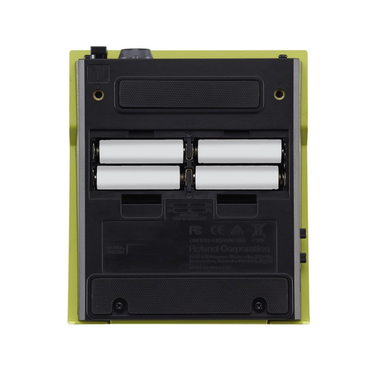 Pad Trống Điện Roland SPD::ONE KICK – mặt đáy, khoang chứa 4 pin AA