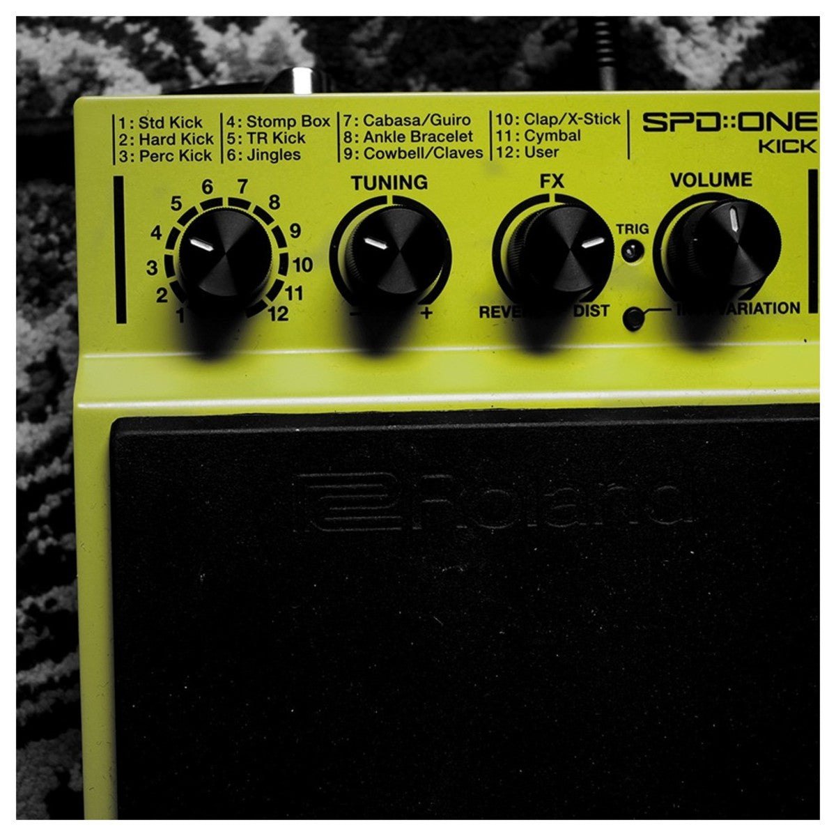 Pad Trống Điện Roland SPD::ONE KICK – cận cảnh danh sách 12 tiếng kick và núm TUNING, FX, VOLUME