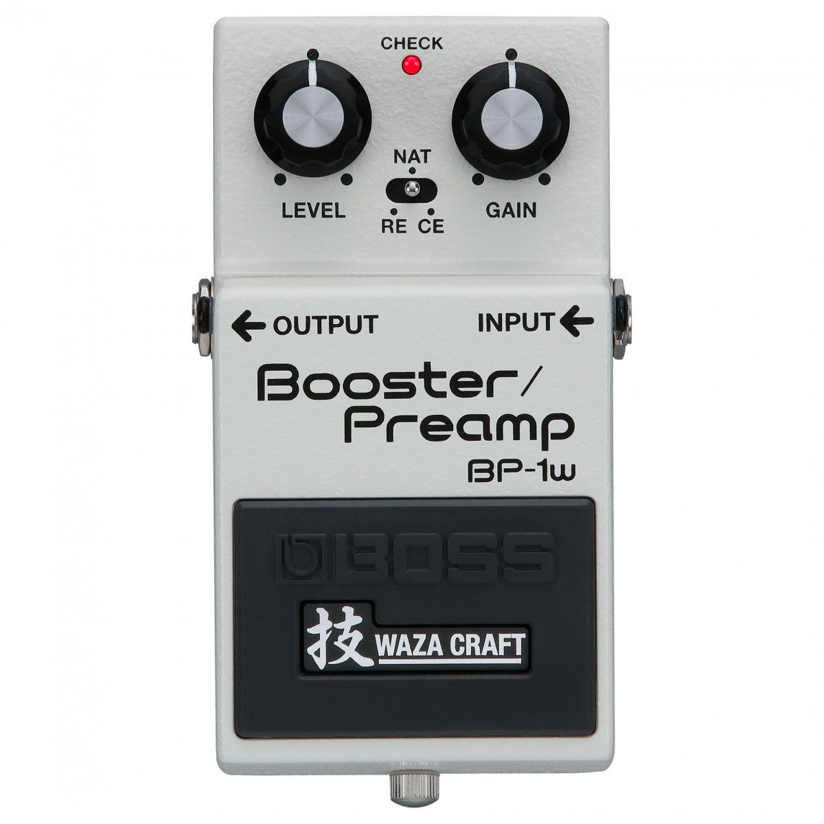 Phơ Boost BOSS BP-1W Booster/Preamp Waza Craft – mặt trên với núm LEVEL, GAIN và công tắc chế độ NAT/RE/CE