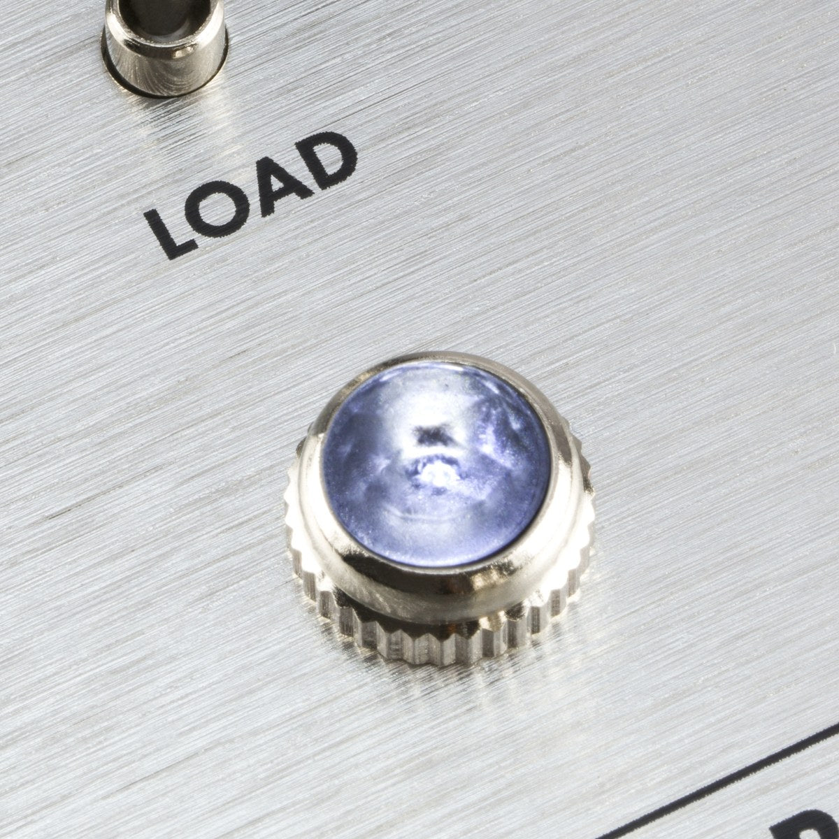Phơ Boost Fender Level Set Buffer – cận cảnh đèn Amp Jewel trên mặt pedal