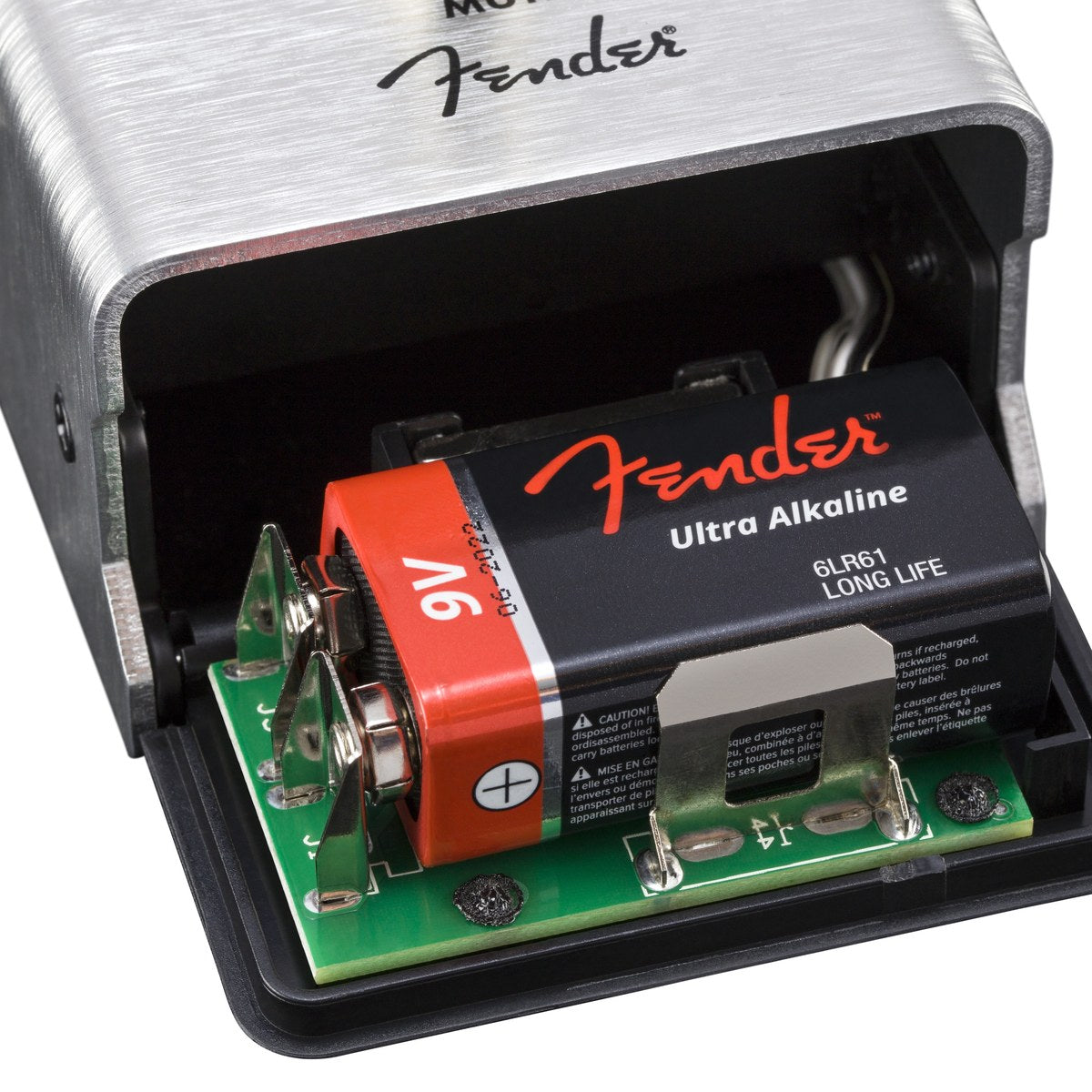 Phơ Boost Fender Level Set Buffer – ngăn pin 9V mở ra