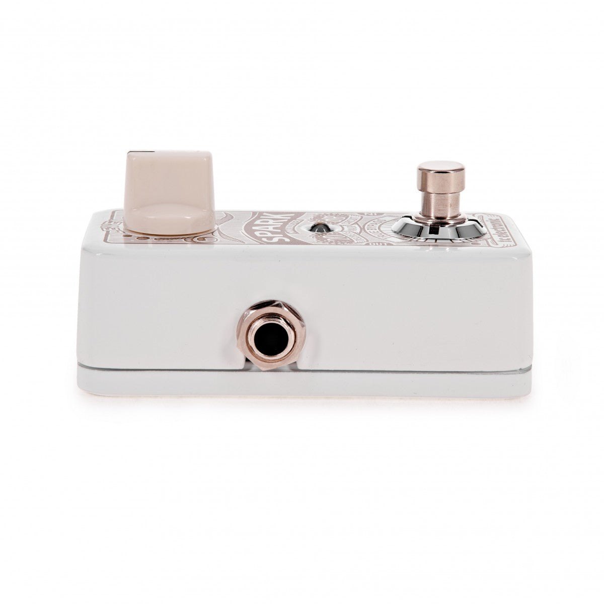 Phơ Boost TC Electronic Spark Mini – cạnh trái với jack OUT