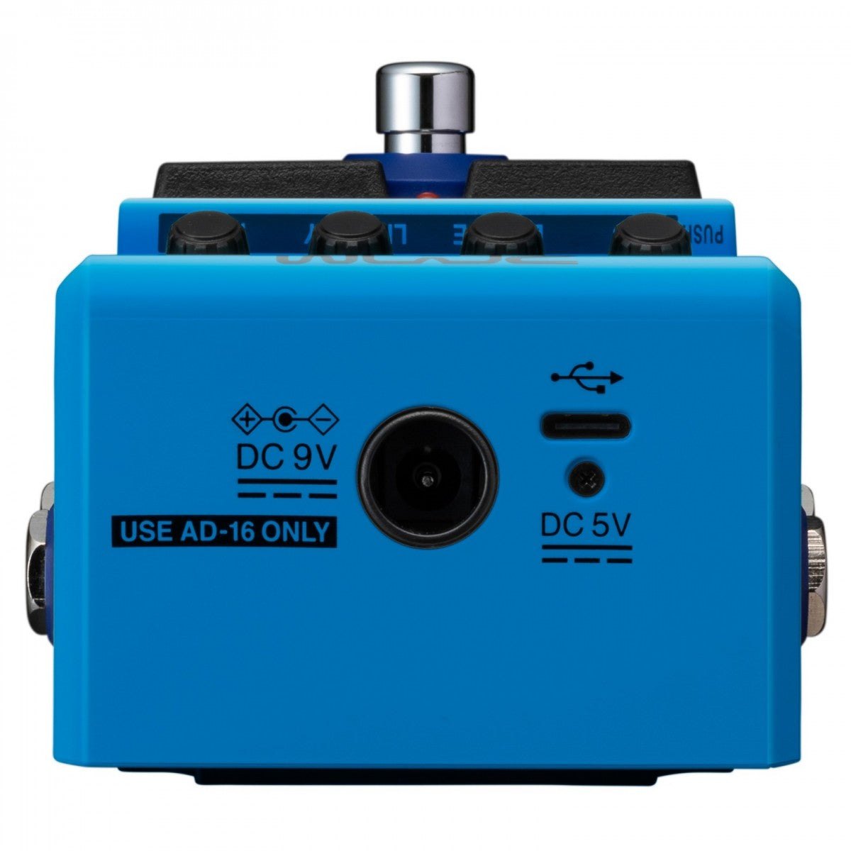Phơ Chorus Delay Reverb Zoom MS-70CDR+ – mặt sau với cổng nguồn DC 9V (adapter AD-16) và cổng USB-C