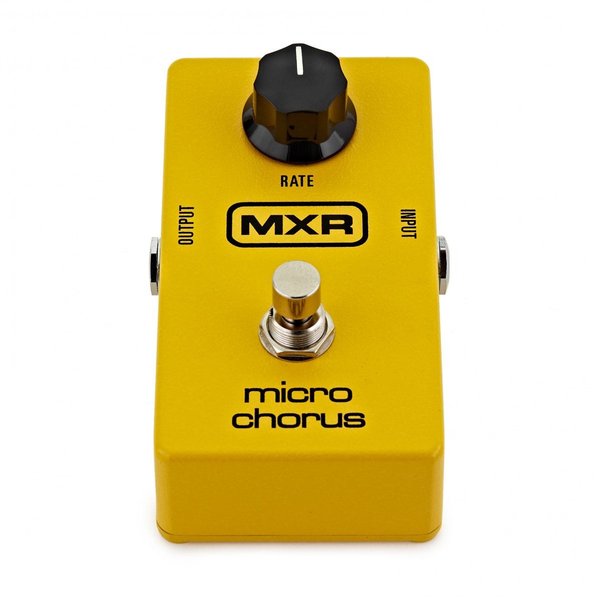 Phơ Chorus MXR M148 Micro Chorus – nhìn từ phía trước, vỏ vàng và chữ micro chorus