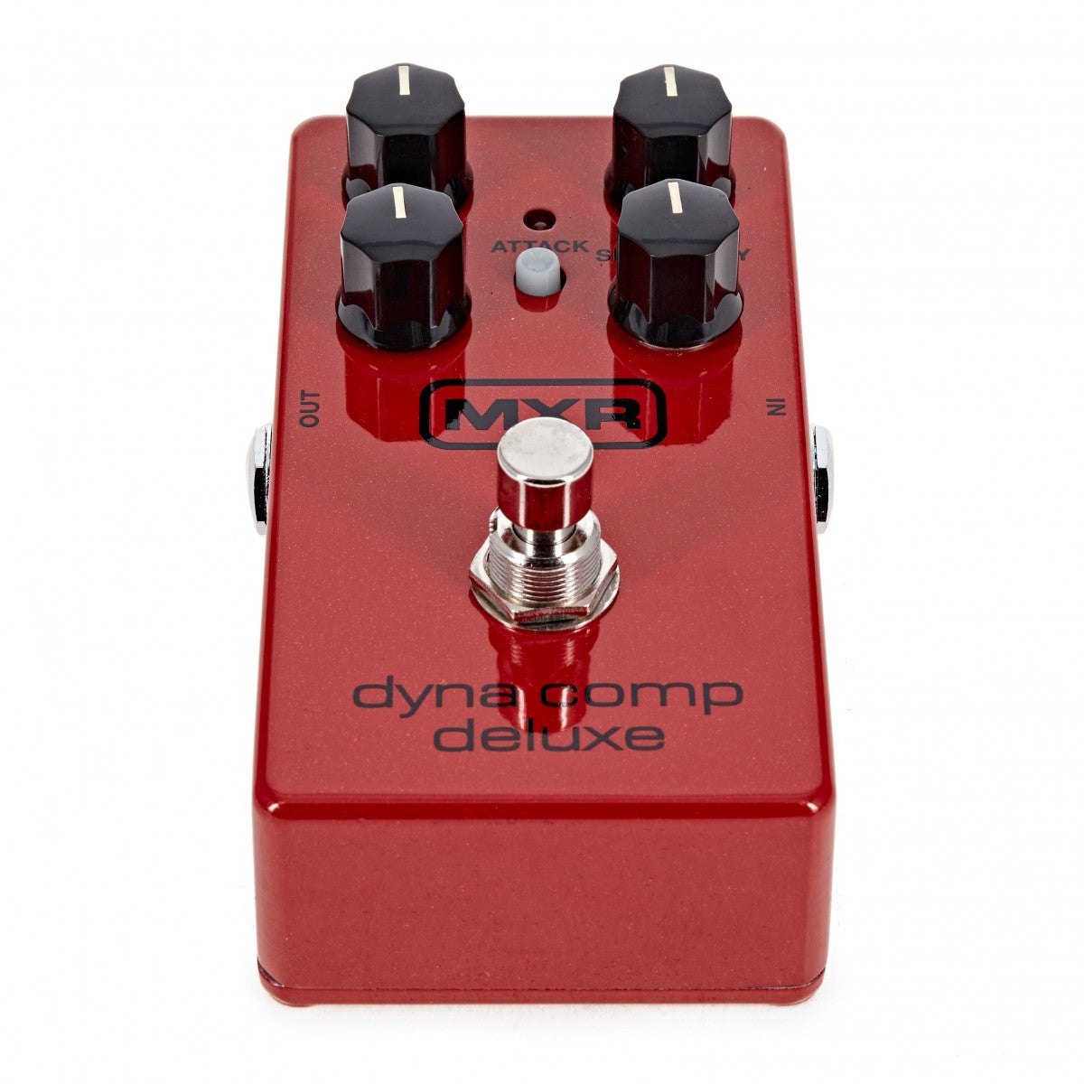 Phơ Compressor MXR M228 Dyna Comp Deluxe – nhìn từ phía trước, thấy footswitch, 4 núm xoay và nút ATTACK