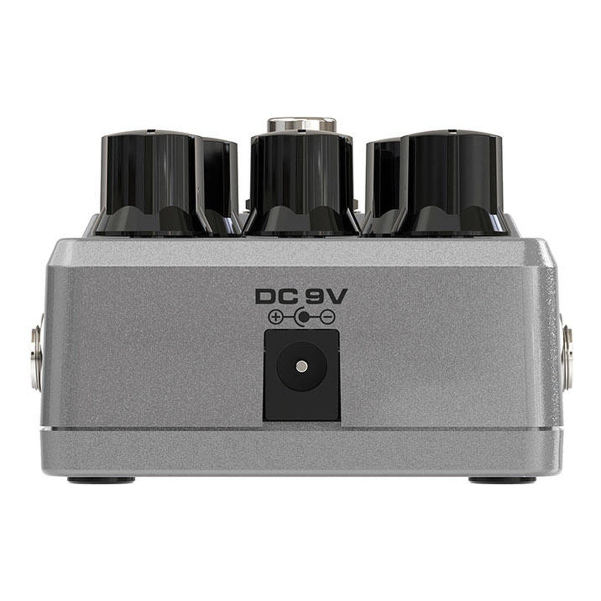 Phơ Compressor NUX Komp Core Deluxe MKII – NUX Komp Core Deluxe MKII nhìn từ đầu pedal có jack nguồn DC 9V