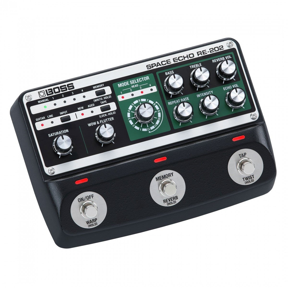 Phơ Delay BOSS RE-202 Space Echo – nhìn nghiêng, thấy 3 footswitch ON/OFF, MEMORY, TAP và đèn LED đỏ