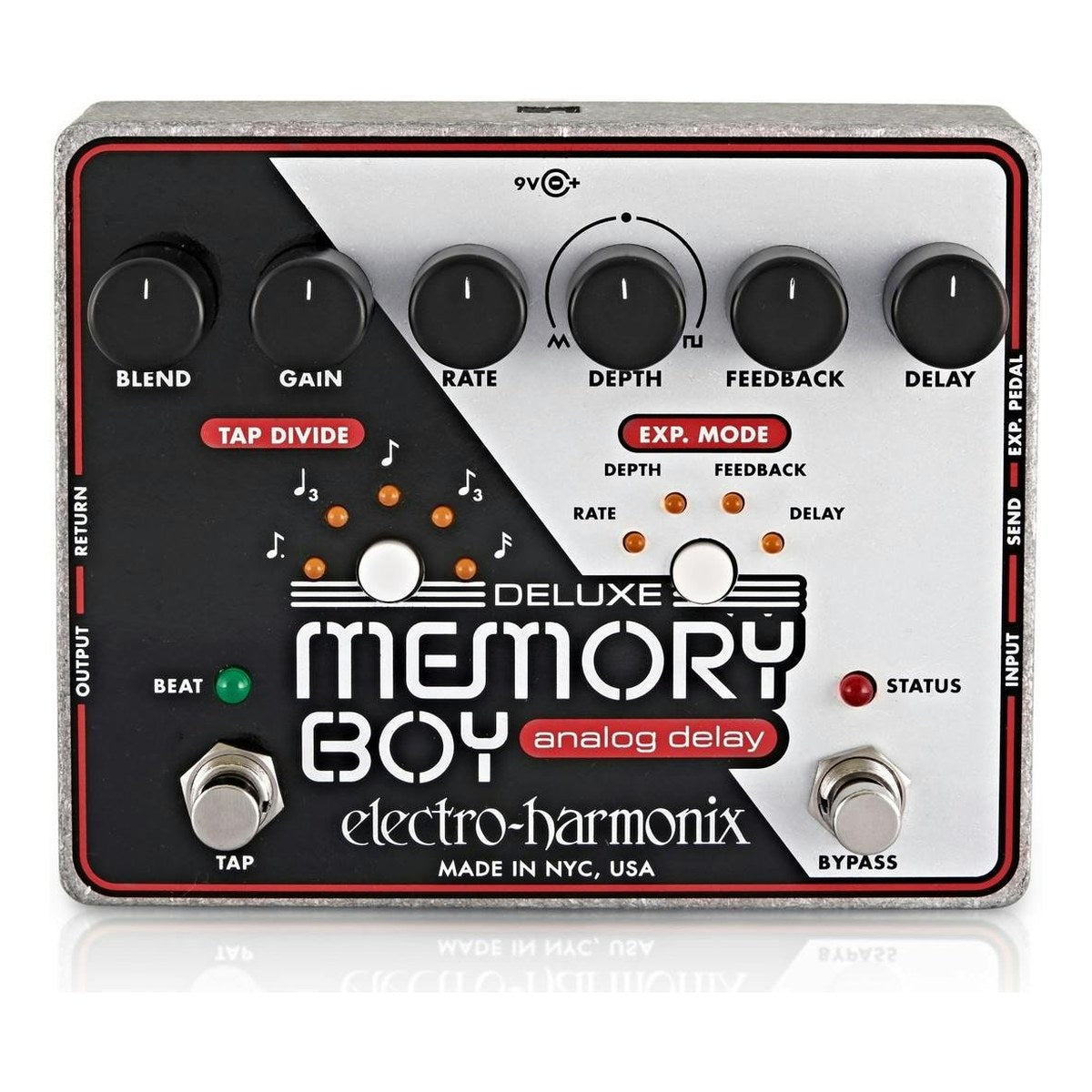Mặt trên Electro-Harmonix Deluxe Memory Boy với 6 núm BLEND, GAIN, RATE, DEPTH, FEEDBACK, DELAY và hai footswitch TAP, BYPASS