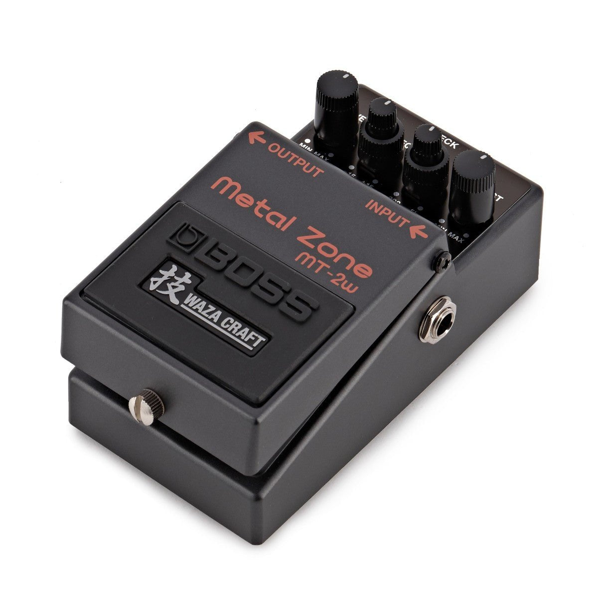 Phơ Distortion BOSS MT-2W Metal Zone Waza Craft – nhìn nghiêng 3/4 bên phải, thấy jack INPUT và logo WAZA CRAFT