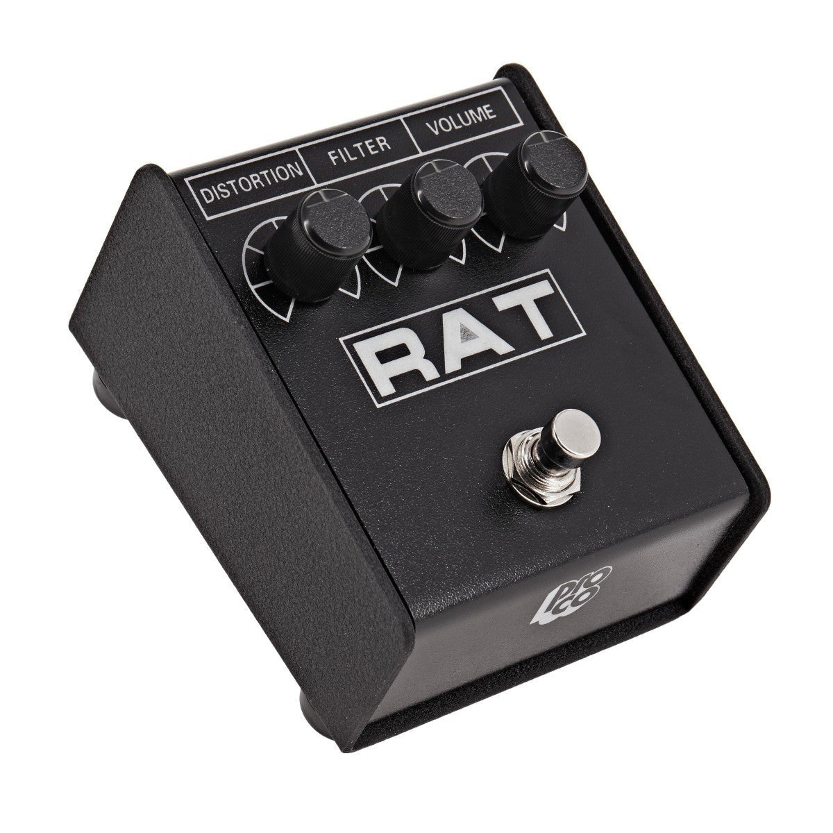 Phơ Distortion ProCo RAT2 – góc nghiêng 3/4, vỏ thép đen dáng dốc và logo ProCo