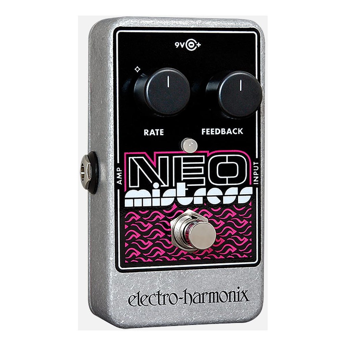 Phơ Flanger Electro-Harmonix Neo Mistress – Neo Mistress góc nghiêng, thấy jack AMP bên hông