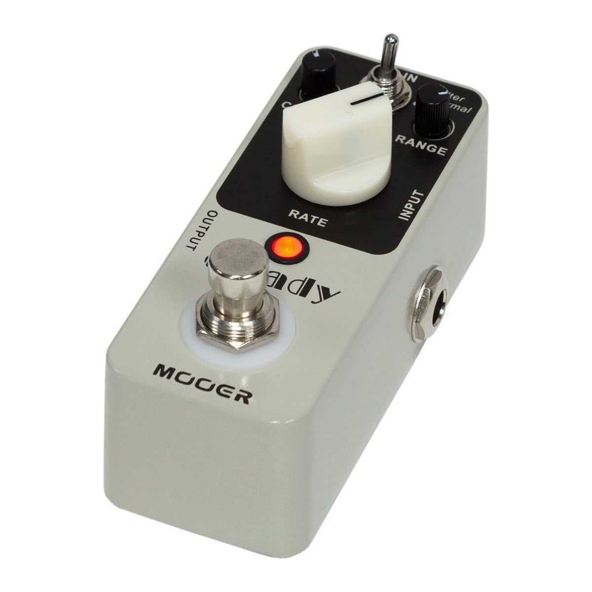 góc nghiêng Mooer E-Lady nhìn từ phía jack INPUT, đèn báo đang sáng