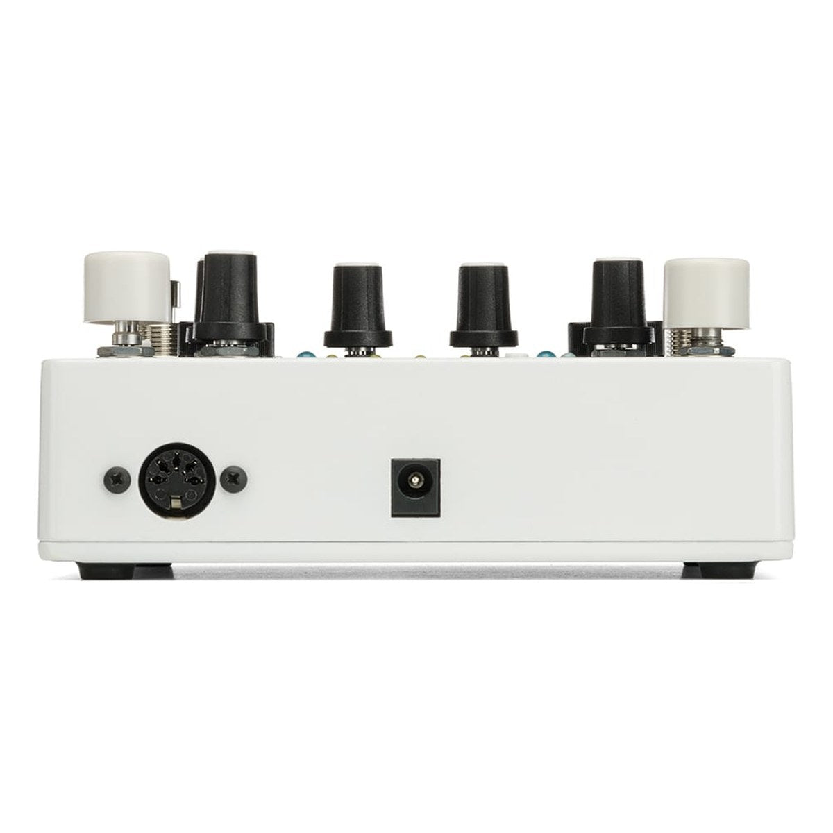 Phơ Modulation Electro-Harmonix Mod Rex Polyrhythmic Modulator – cạnh trên Mod Rex với cổng MIDI IN và jack nguồn