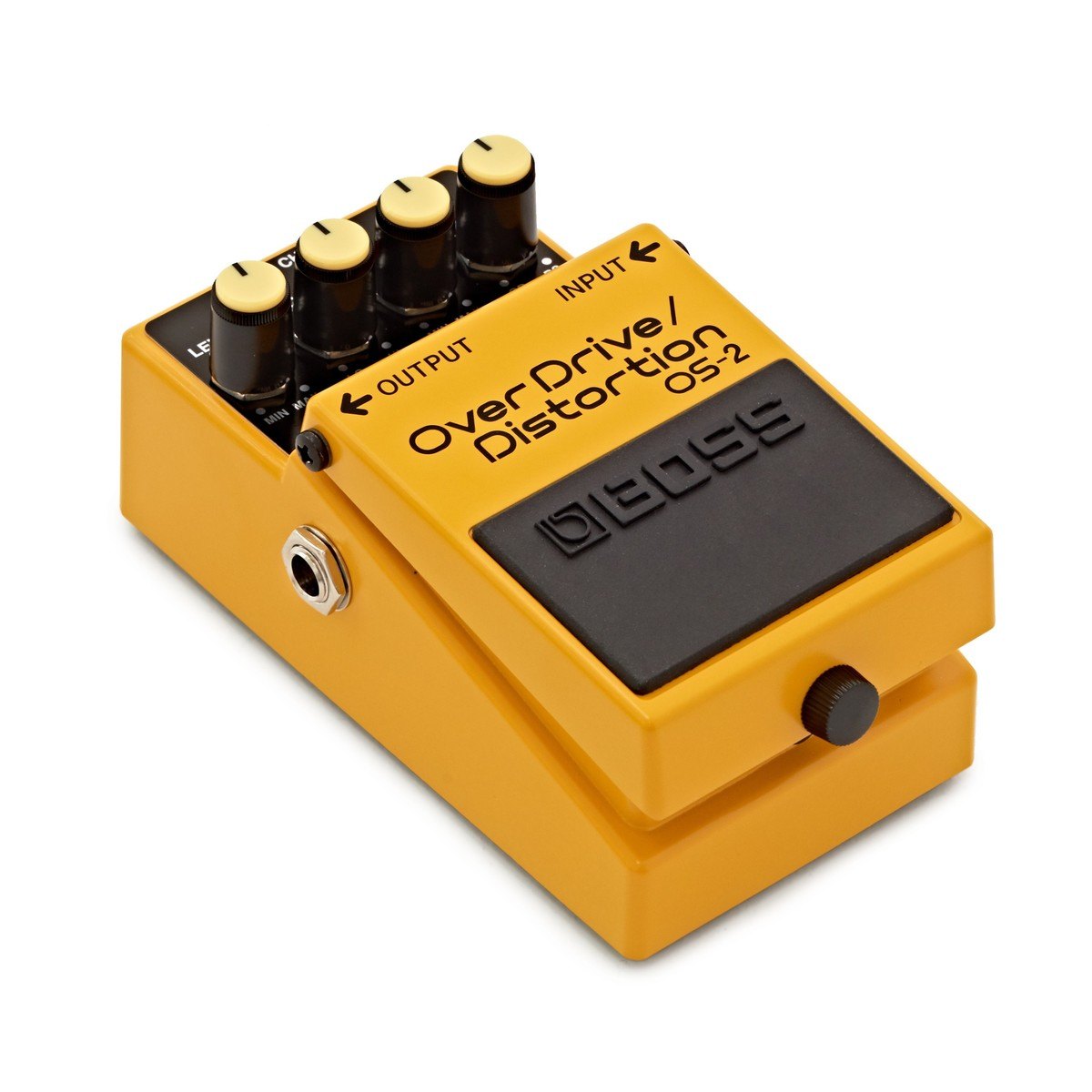 Phơ Overdrive Distortion BOSS OS-2 – góc nghiêng 3/4 bên trái với cổng OUTPUT và ốc nắp pin