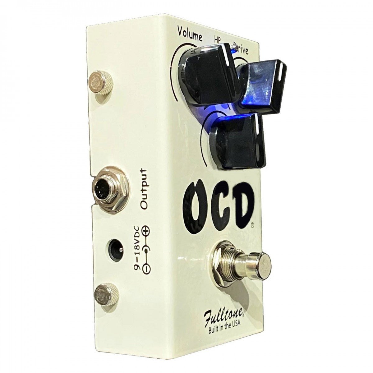 Phơ Overdrive Fulltone OCD V2 – góc nghiêng thấy logo OCD, jack Output và nguồn DC bên hông