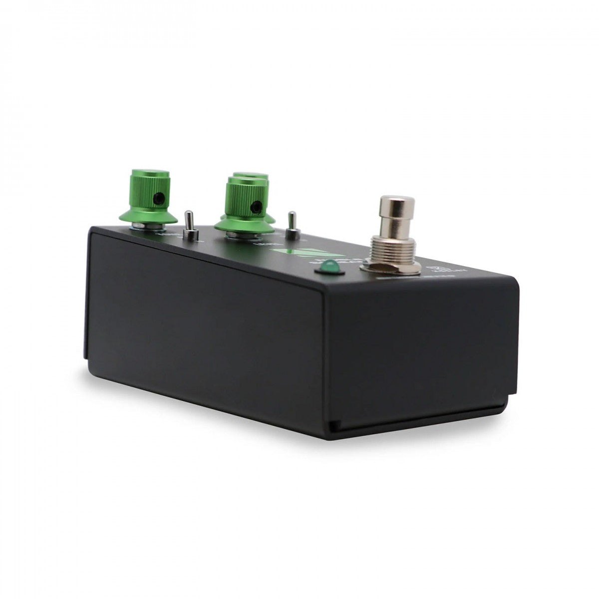 Phơ Overdrive Keeley Noble Screamer 4-in-1 – góc nghiêng thấp bên hông, núm xanh lá và công tắc chân