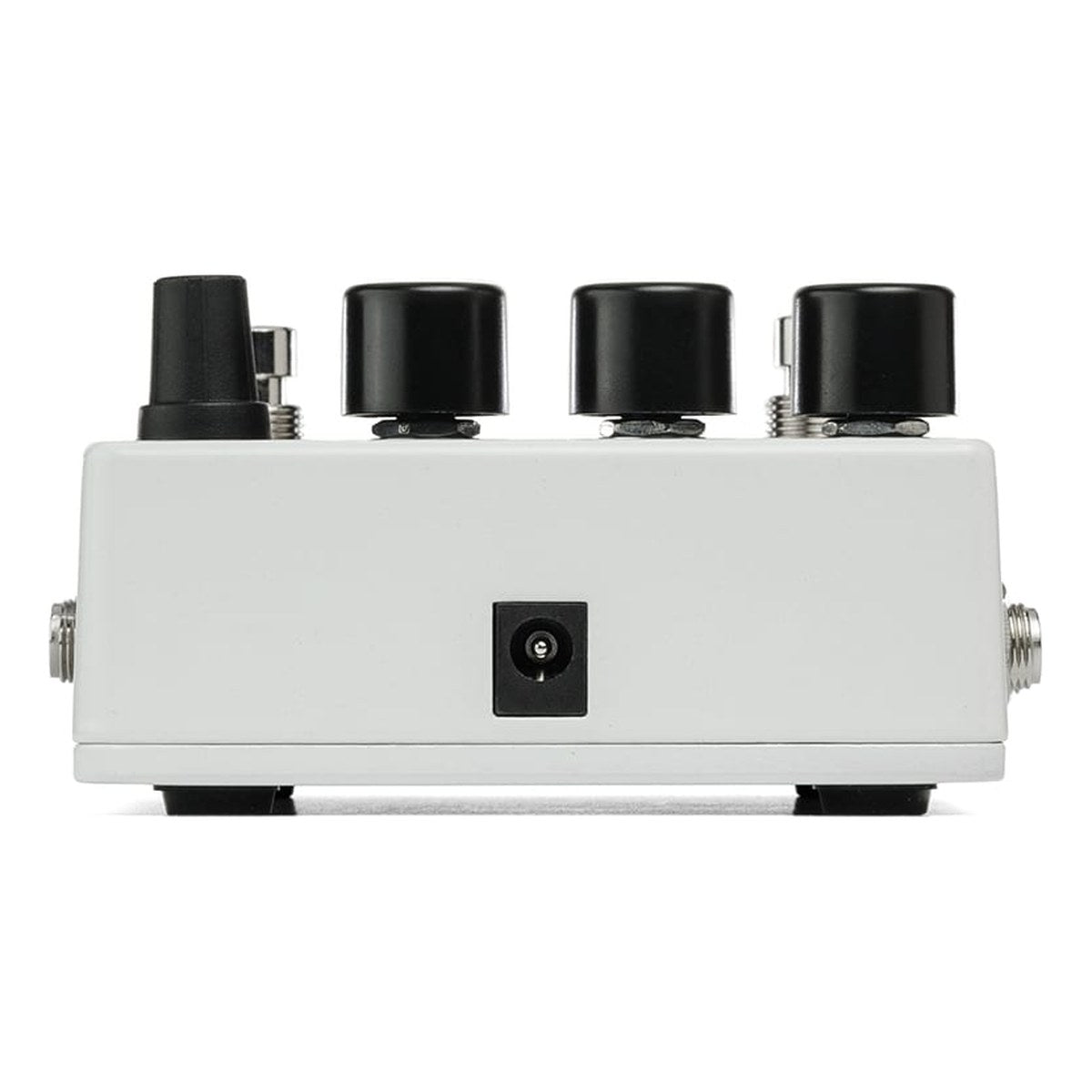 Phơ Pitch Shifter Electro-Harmonix Pitch Fork+ Polyphonic Pitch Shifter – Cạnh trên Pitch Fork+ với jack nguồn 9V