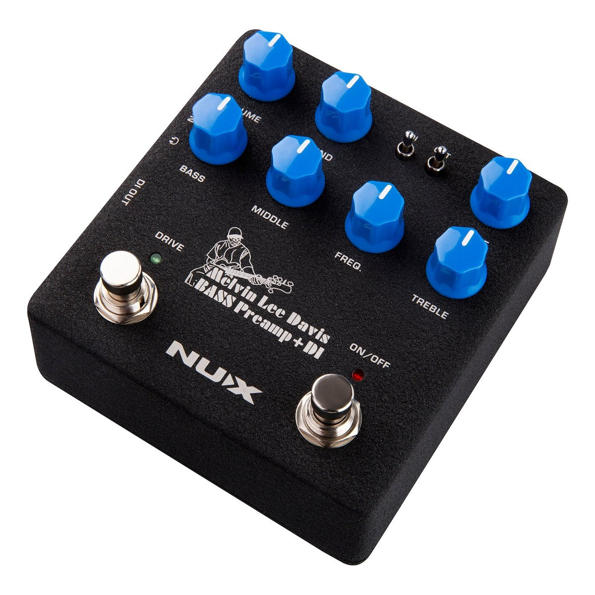 Phơ Preamp Bass NUX MLD Bass Preamp + DI NBP-5 – Góc nghiêng từ phía trước thấy hai footswitch