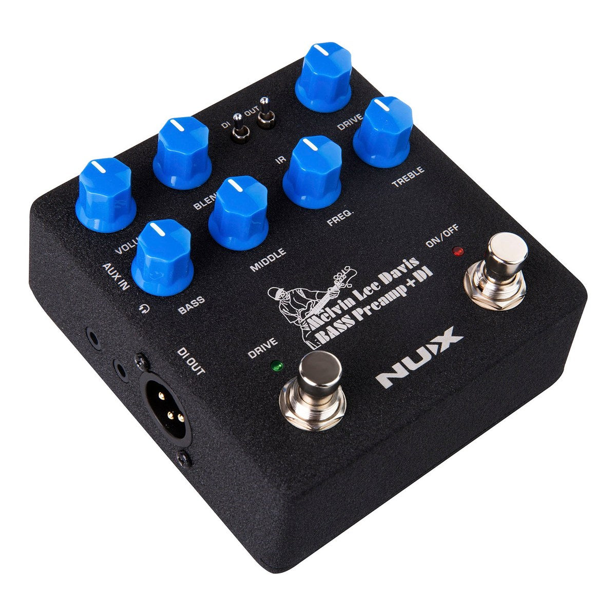 Phơ Preamp Bass NUX MLD Bass Preamp + DI NBP-5 – Góc nghiêng thấy mặt trên và cạnh bên