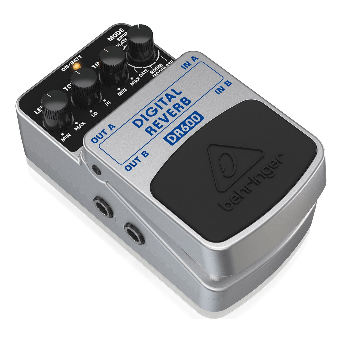 Behringer DR600 nhìn nghiêng bên trái, thấy hai jack OUT A/OUT B