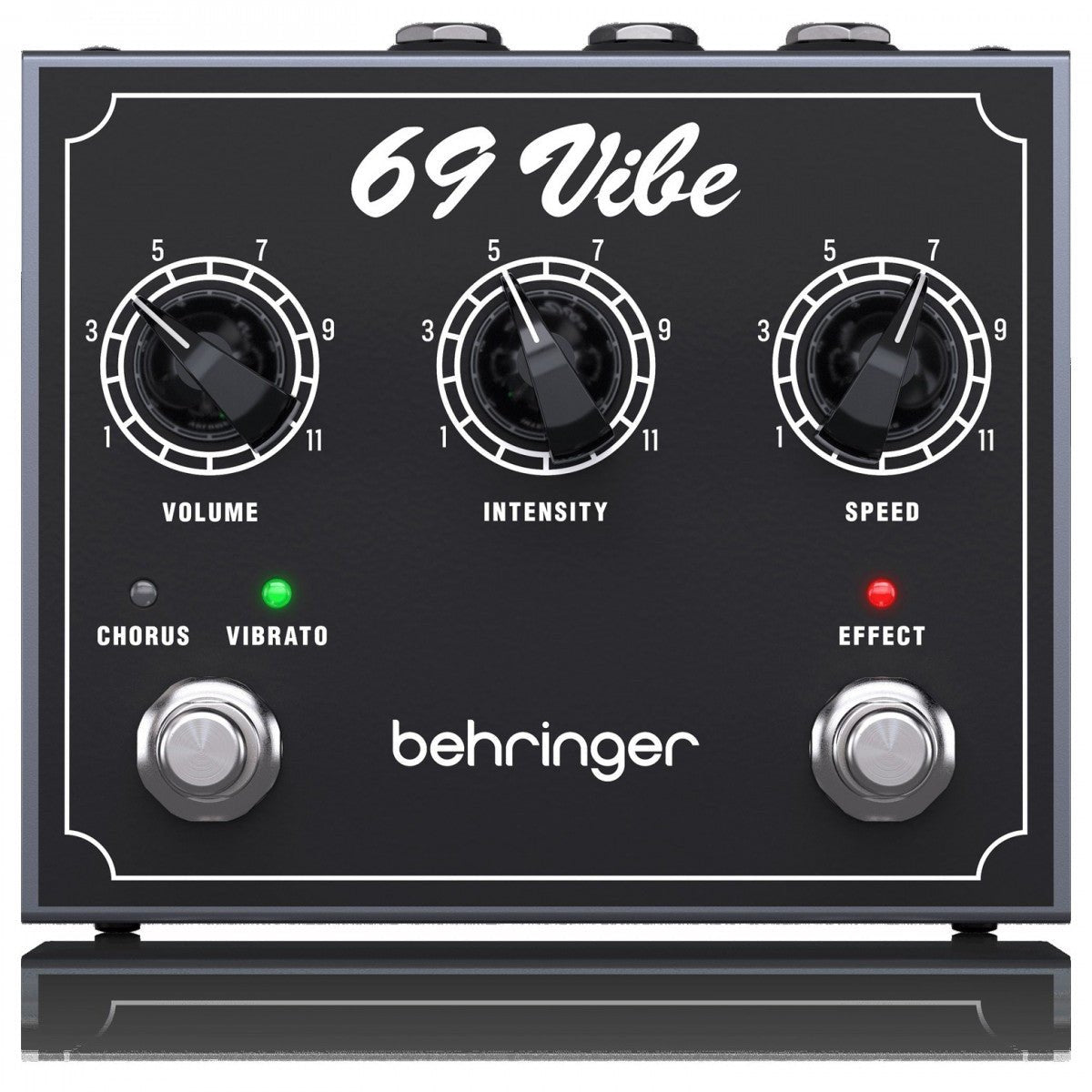 Phơ Vibrato Behringer 69 VIBE – mặt trên với 3 núm VOLUME, INTENSITY, SPEED và 2 footswitch