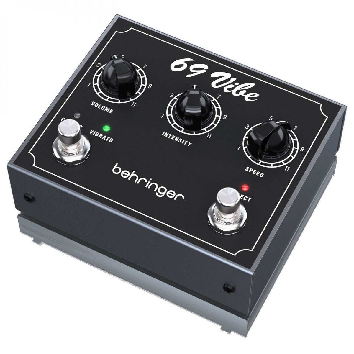 Phơ Vibrato Behringer 69 VIBE – góc nghiêng trái, footswitch chọn chế độ CHORUS/VIBRATO