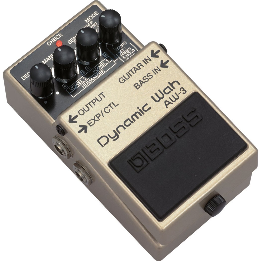 Phơ Wah BOSS AW-3 Dynamic Wah – góc nghiêng 3/4, thấy jack OUTPUT, EXP/CTL bên hông và vỏ vàng ánh kim