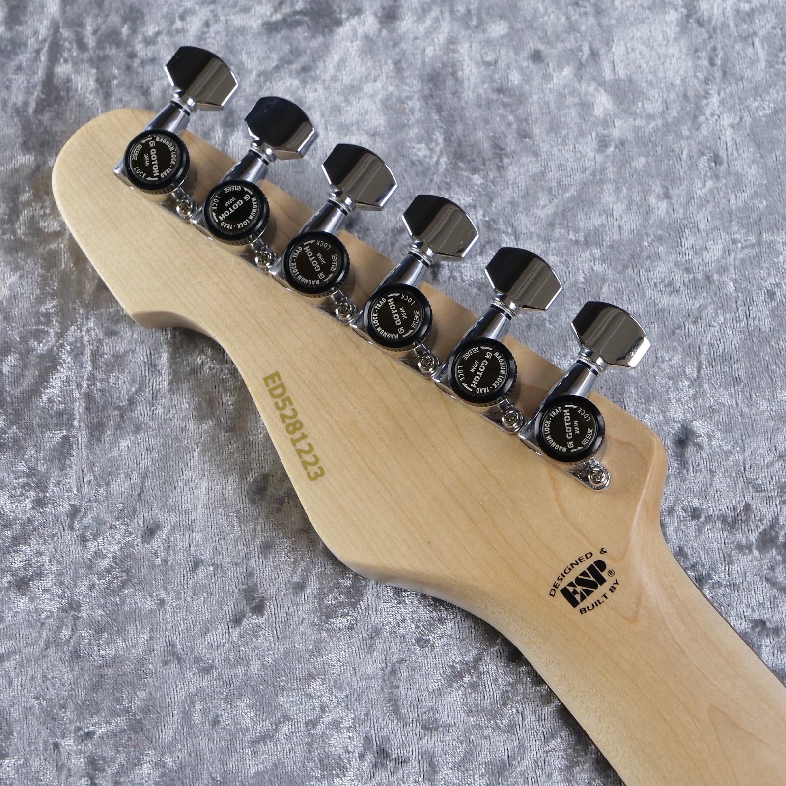 Đàn Guitar Điện ESP EDWARDS E-SNAPPER-AL/R- Candy Apple Red