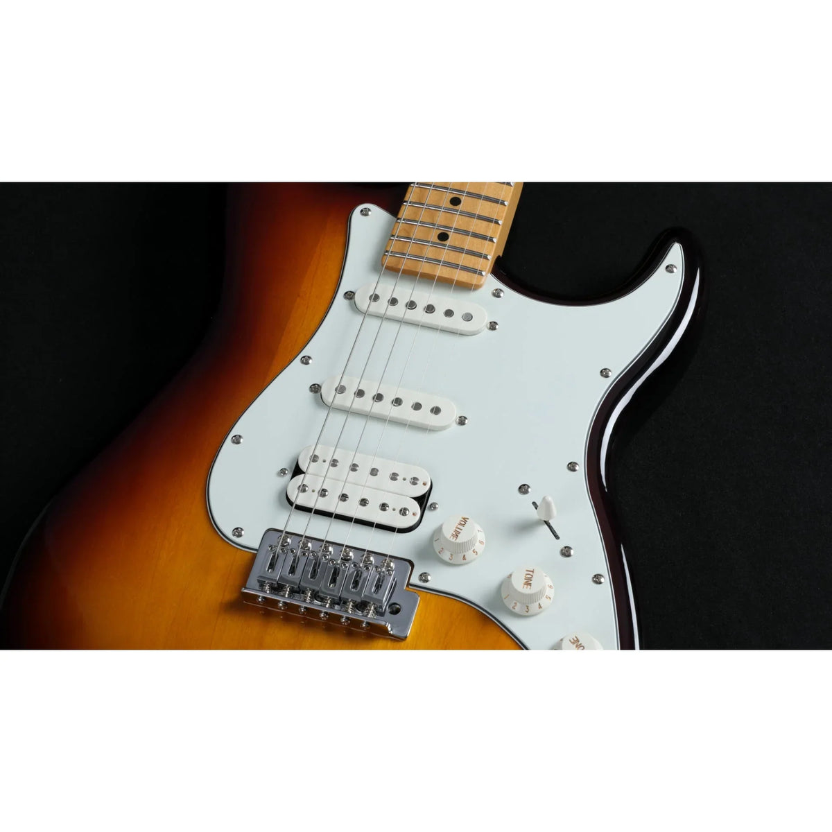 Đàn Guitar Điện Keipro Classic Series ST HSS màu Tobaco Sunburst bàn phím Maple