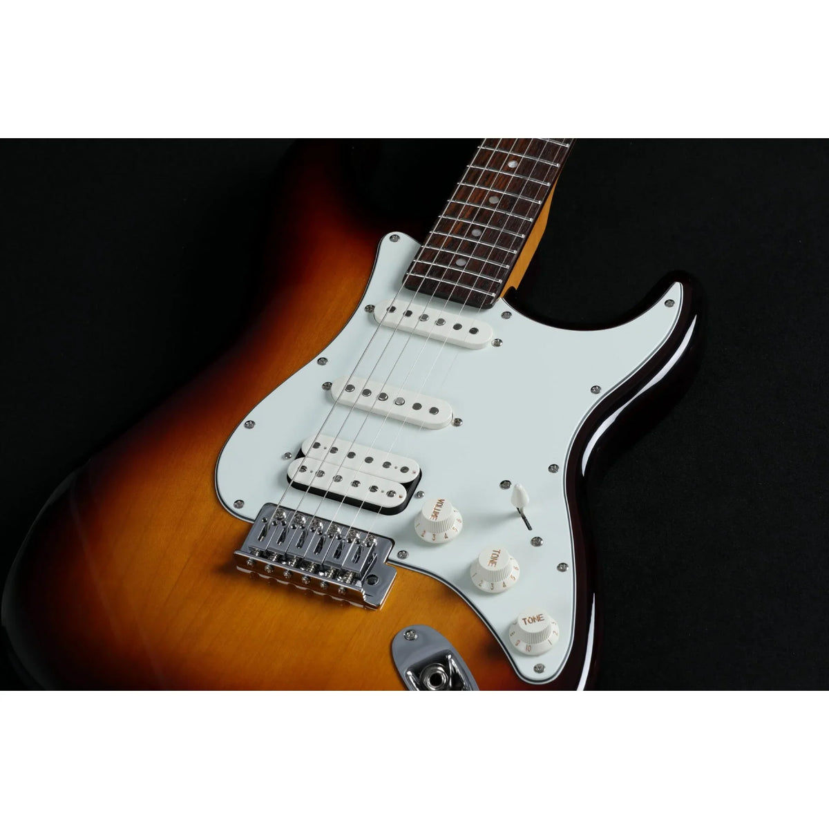 Đàn Guitar Điện Keipro Classic Series ST HSS màu Tobaco Sunburst bàn phím Rosewood